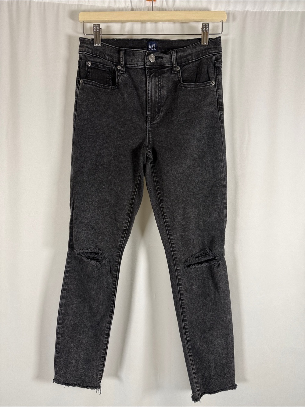 GAP Washed Black Skinny Jeans with Knee Rips